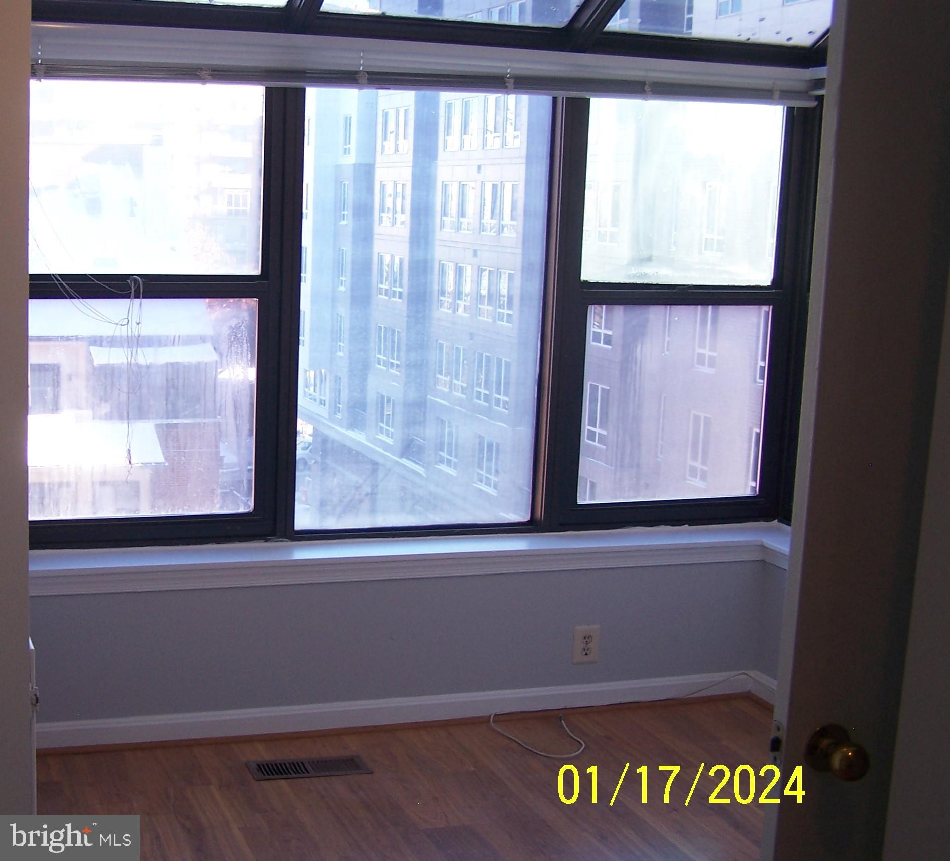 SUMMERWALK - Residential Lease