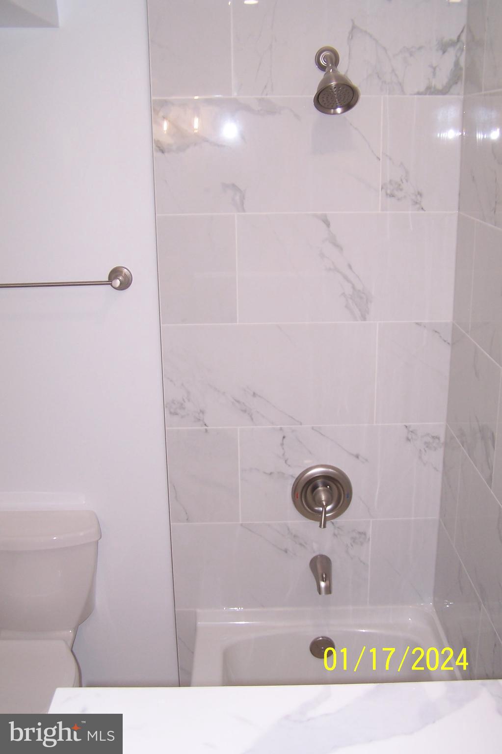 SUMMERWALK - Residential Lease