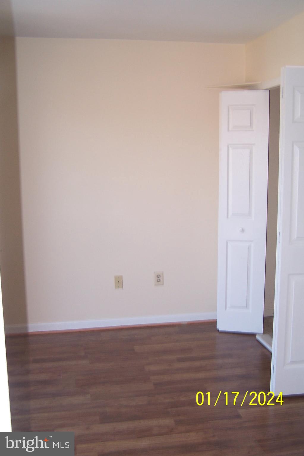 SUMMERWALK - Residential Lease