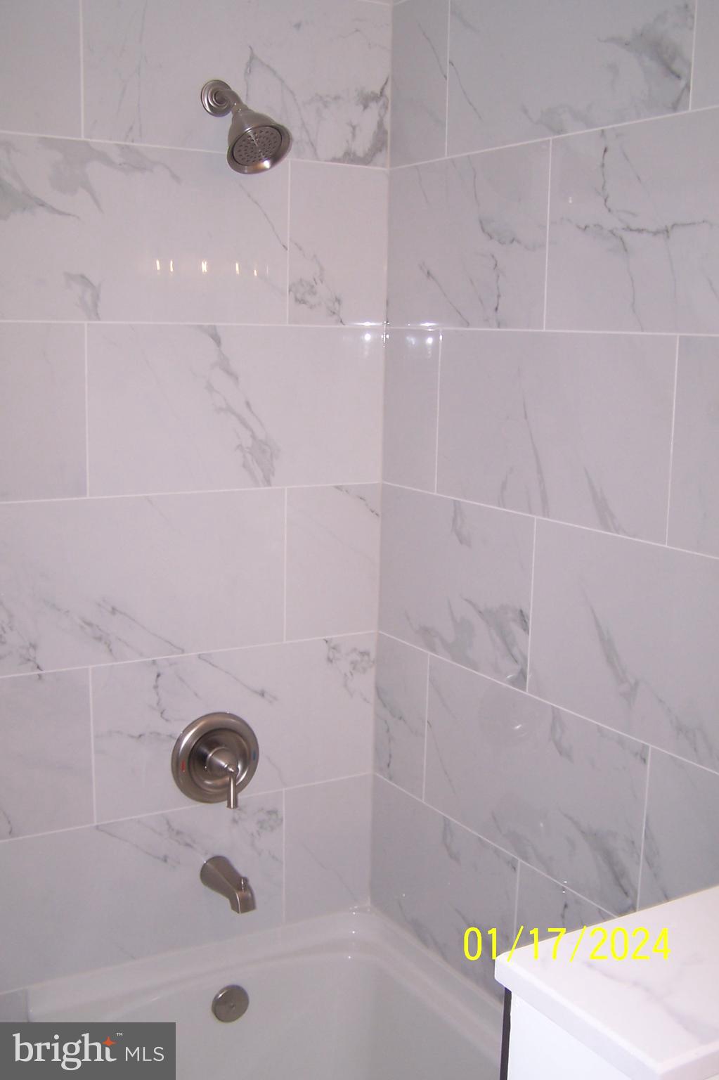 SUMMERWALK - Residential Lease