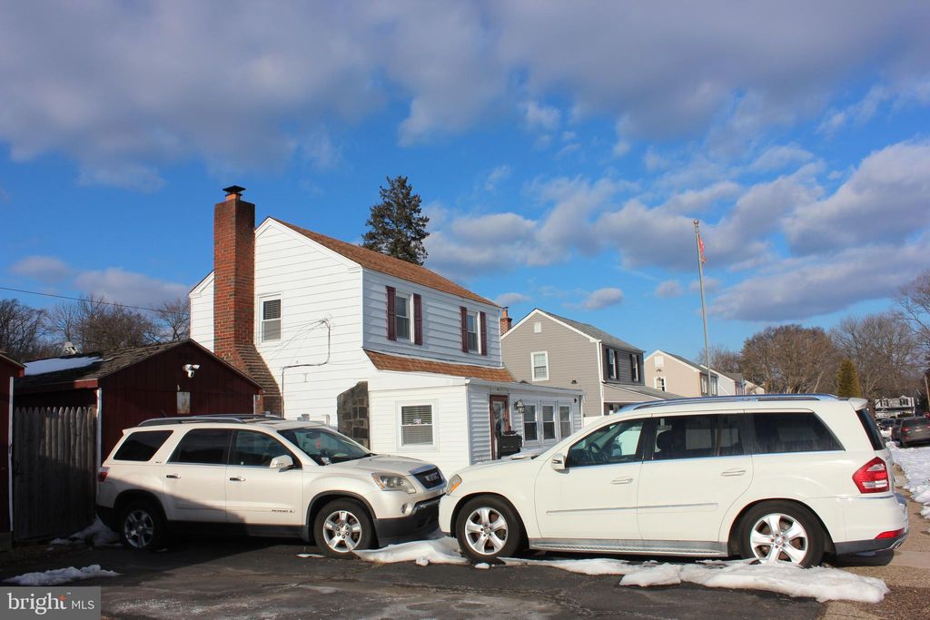 Photo of 739 Westwood Lane, ALDAN, PA 19018 (MLS # PADE2108030)