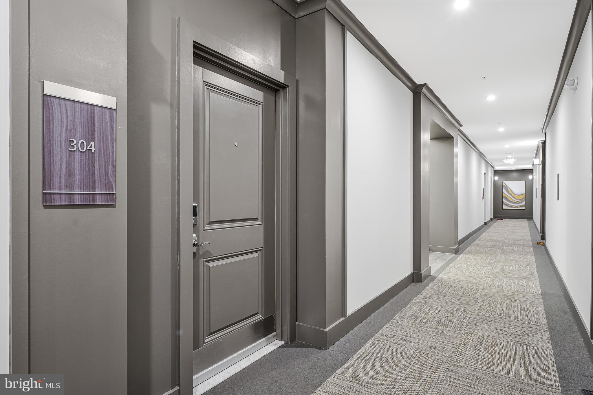 21914 HAWKSBILL HIGH CIRCLE 304