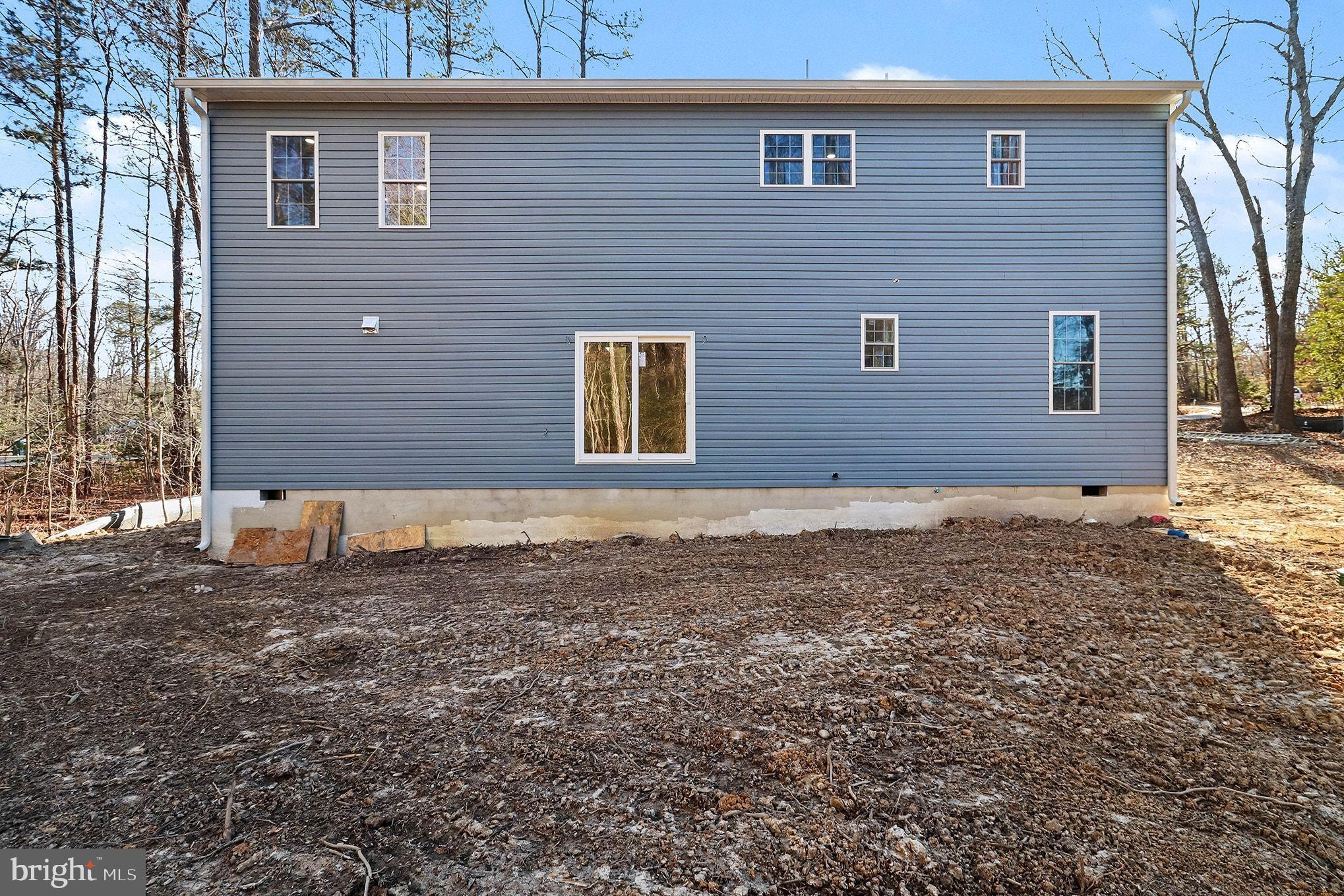 LAKE CAROLINE - Residential