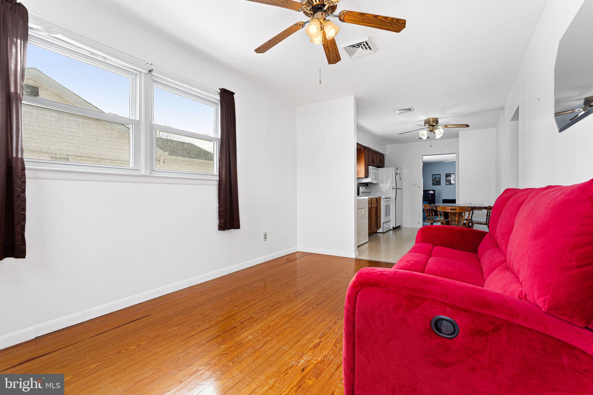 1609 JENNINGS AVENUE