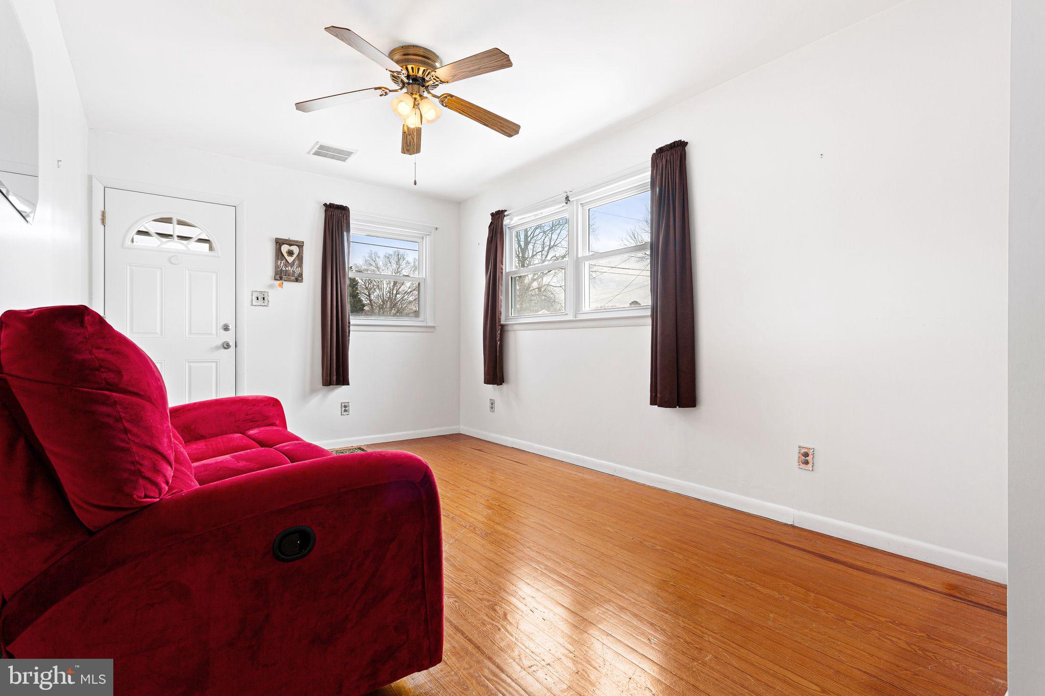 1609 JENNINGS AVENUE