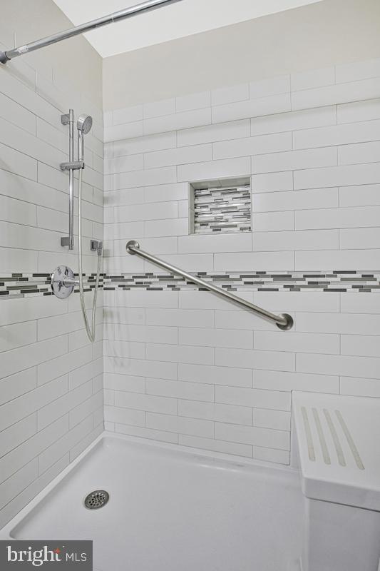 MCGUCKIAN - Residential