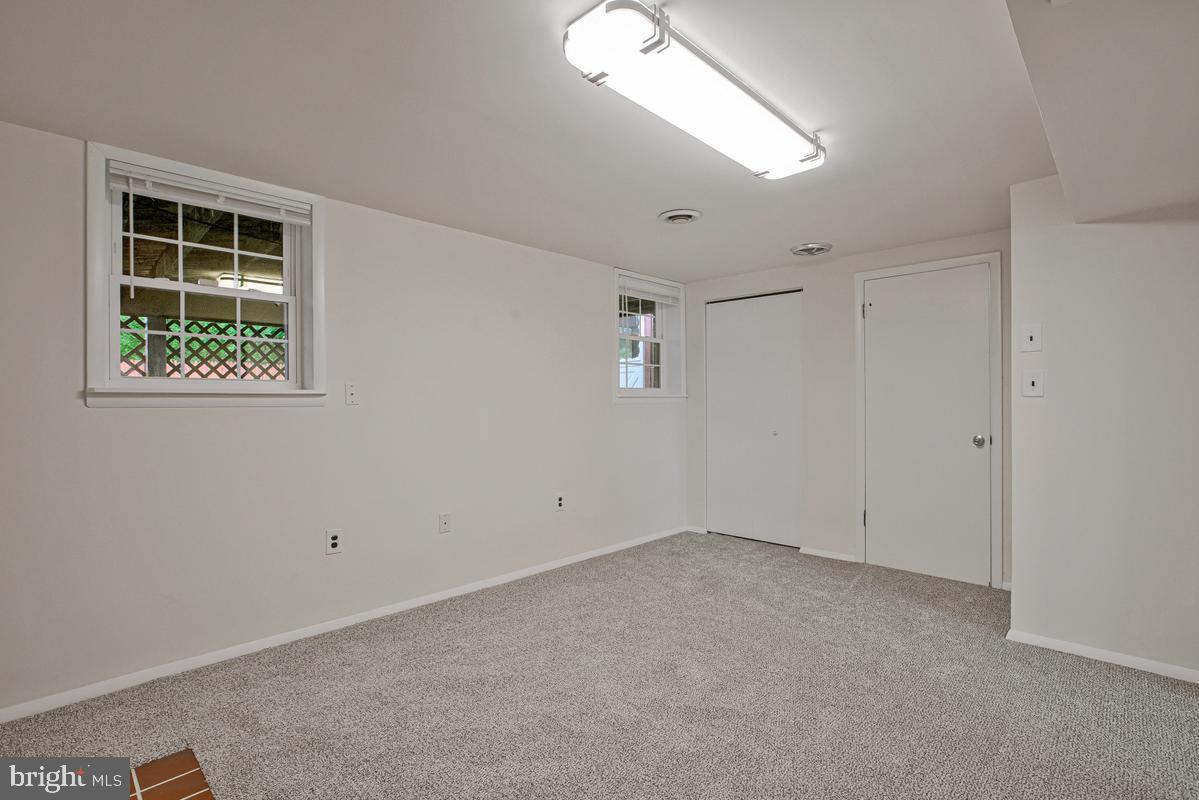 MCGUCKIAN - Residential