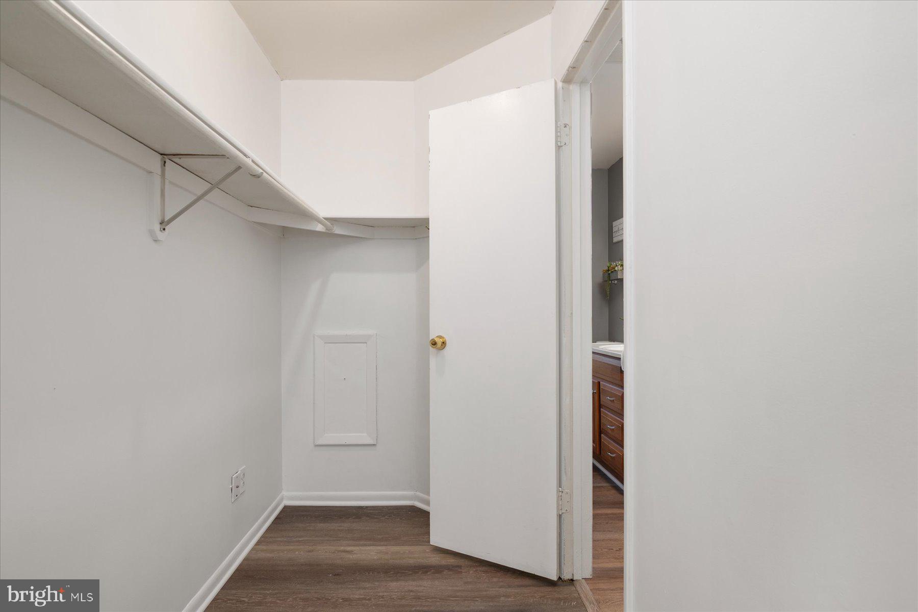 BRIGHTLEAF - Residential Lease