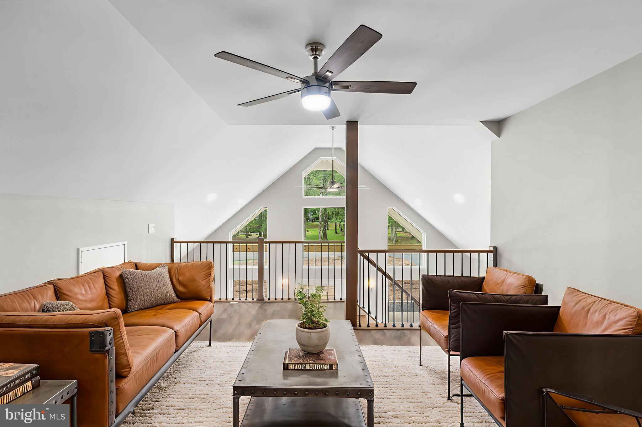 TOWAMENSING TRAILS - Residential