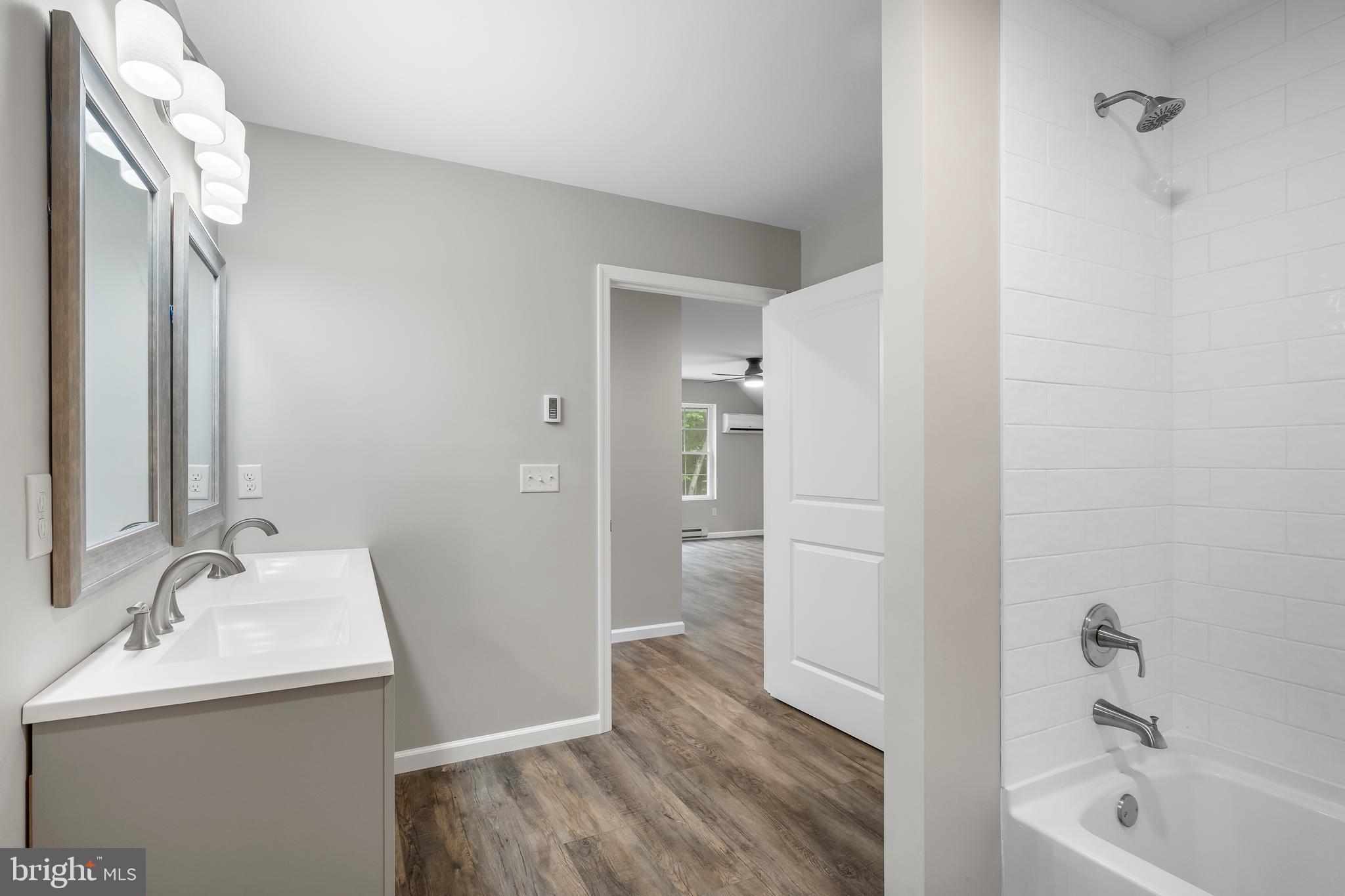 TOWAMENSING TRAILS - Residential