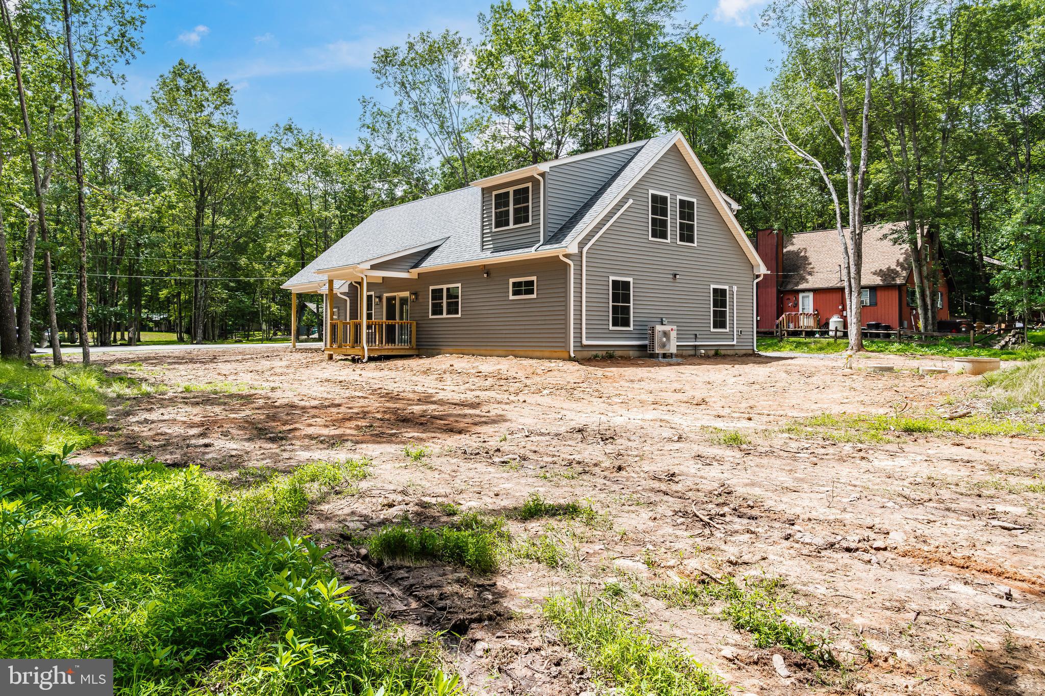 TOWAMENSING TRAILS - Residential