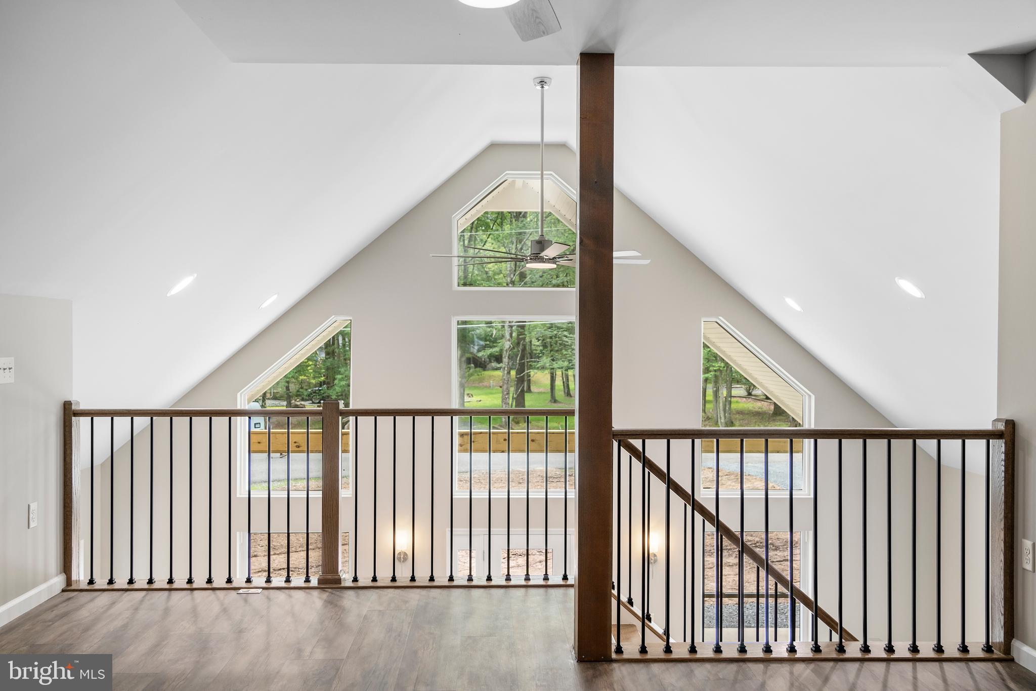 TOWAMENSING TRAILS - Residential