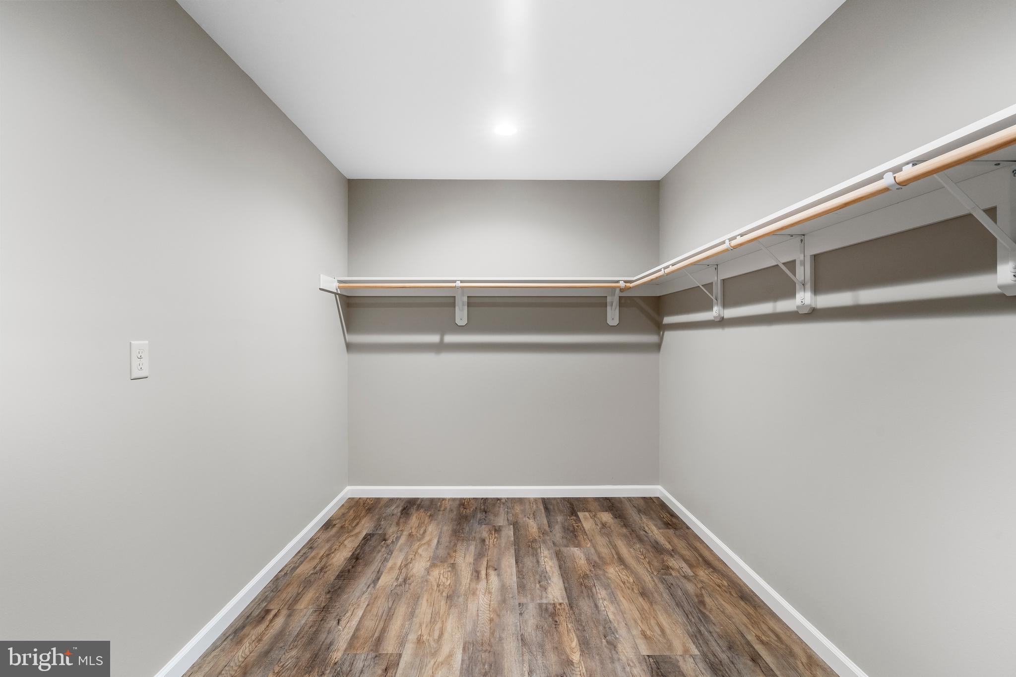 TOWAMENSING TRAILS - Residential