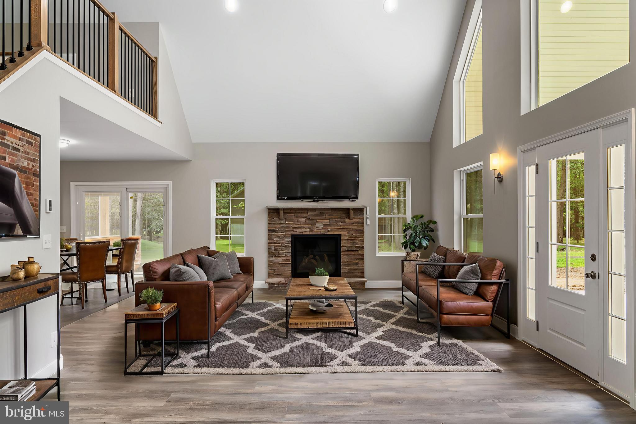 TOWAMENSING TRAILS - Residential