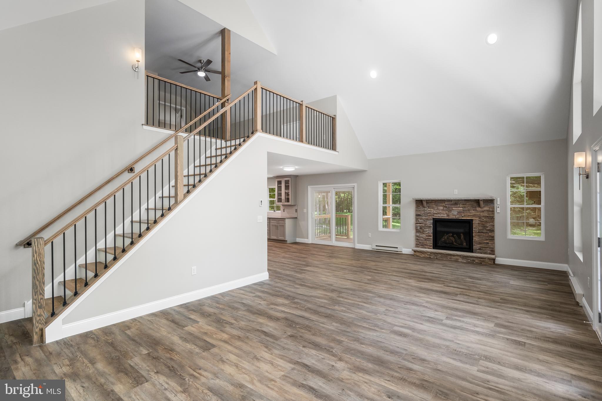 TOWAMENSING TRAILS - Residential