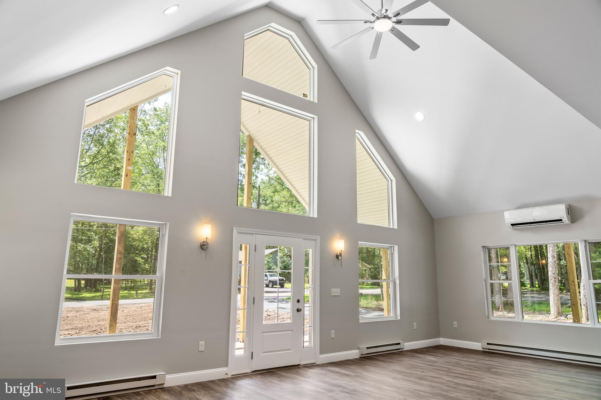 TOWAMENSING TRAILS - Residential