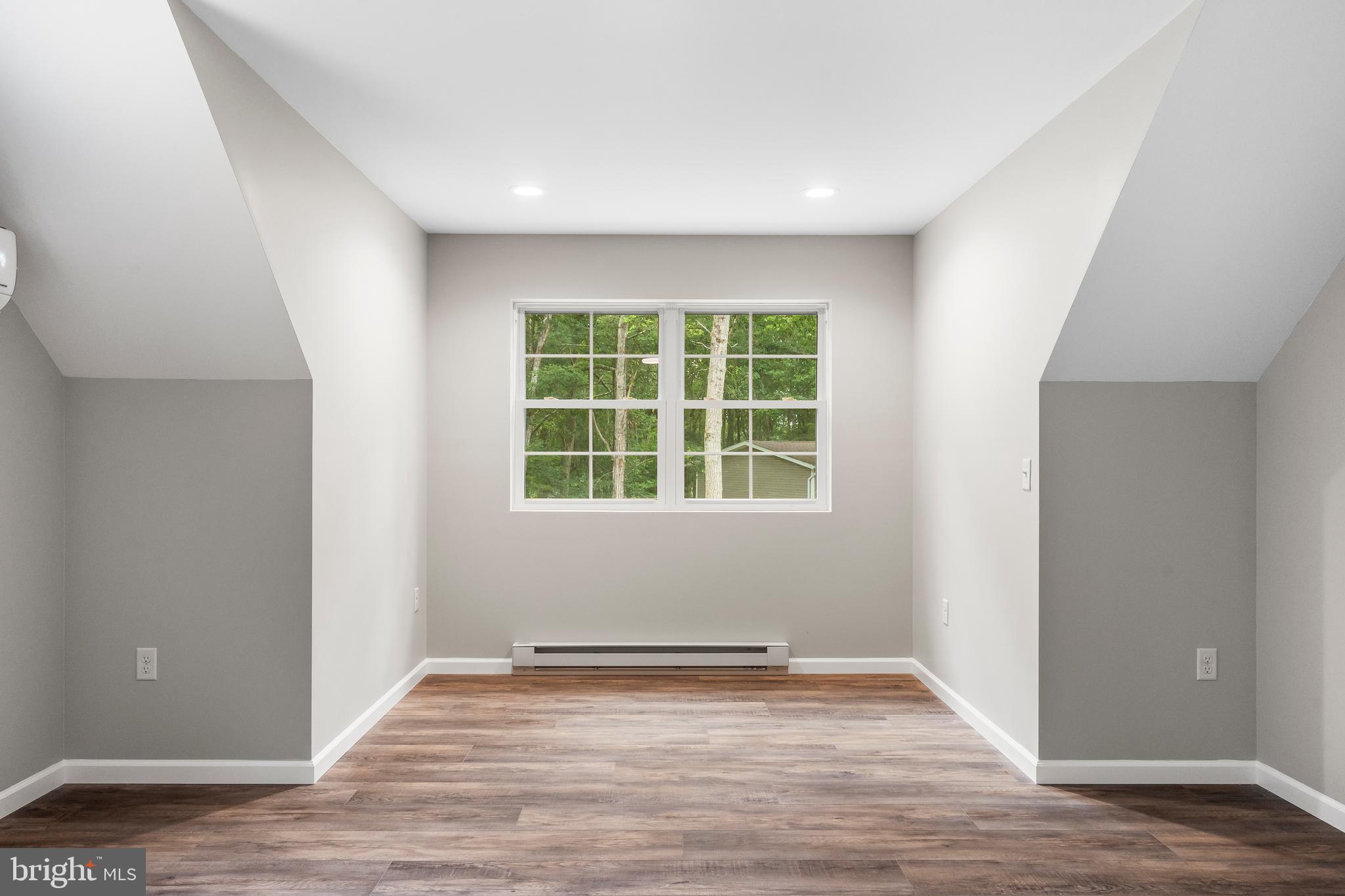 TOWAMENSING TRAILS - Residential