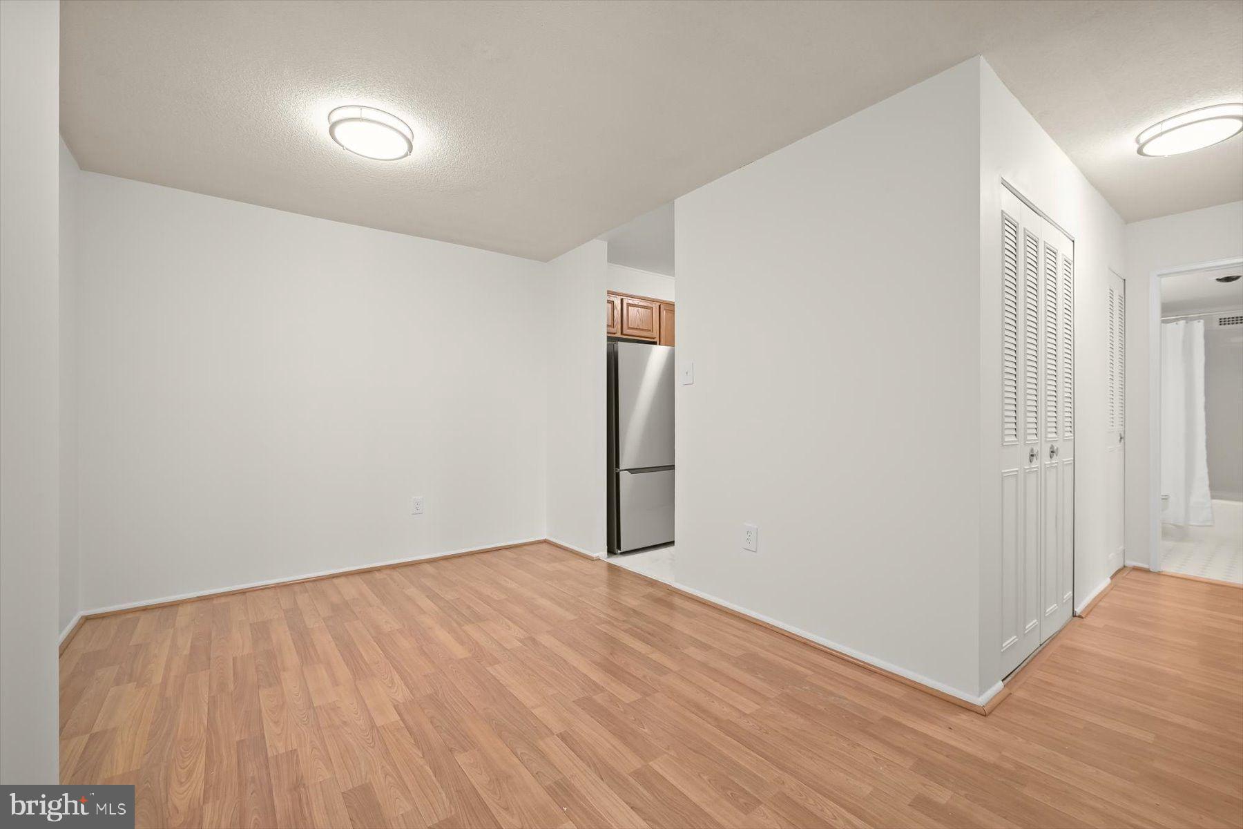 THE CARLTON - Residential