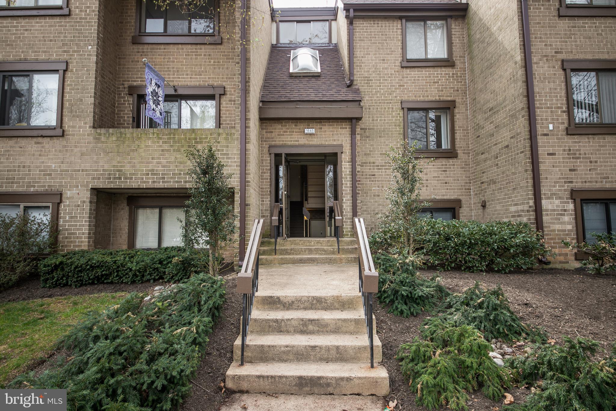 BENTANA PARK - Residential Lease