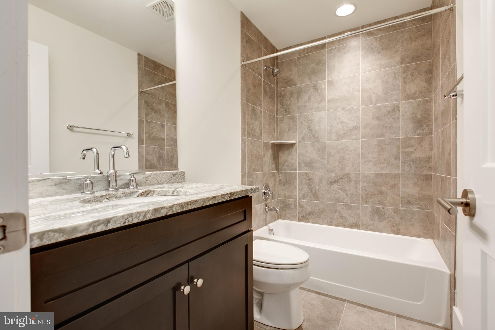 REDFERN ROW - Residential Lease