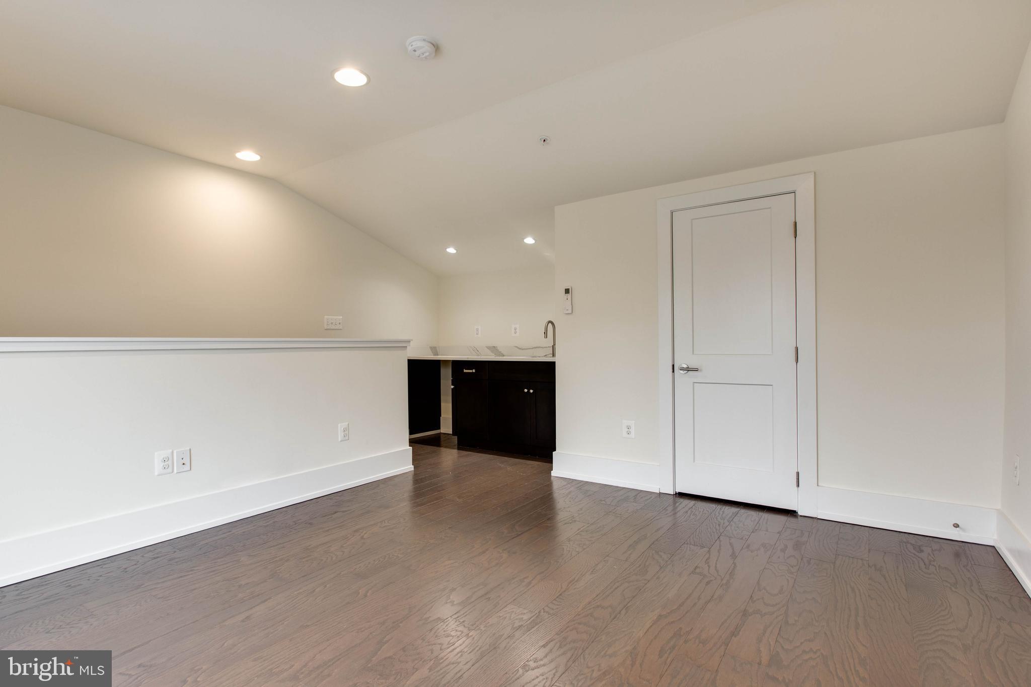 REDFERN ROW - Residential Lease