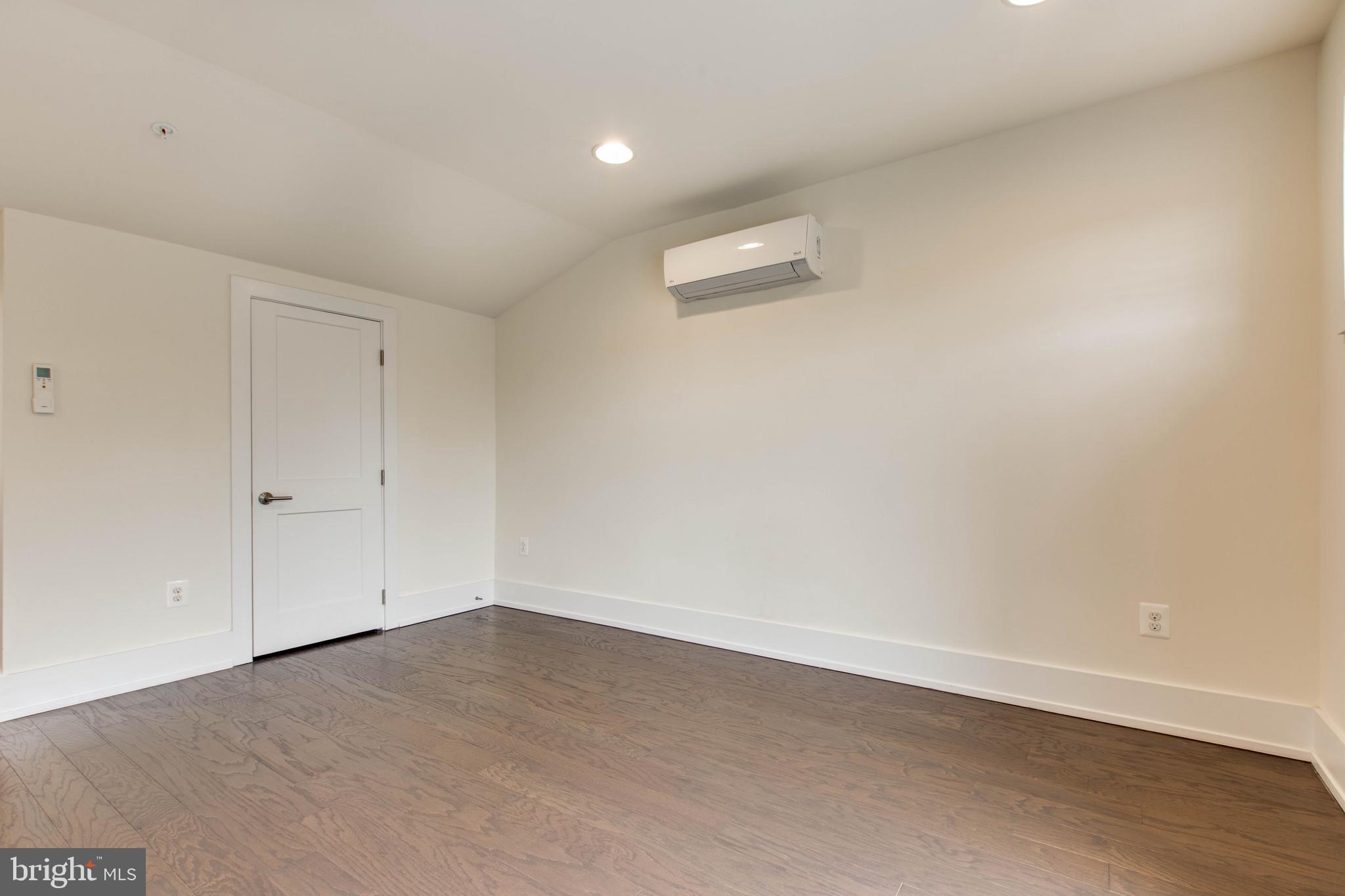 REDFERN ROW - Residential Lease