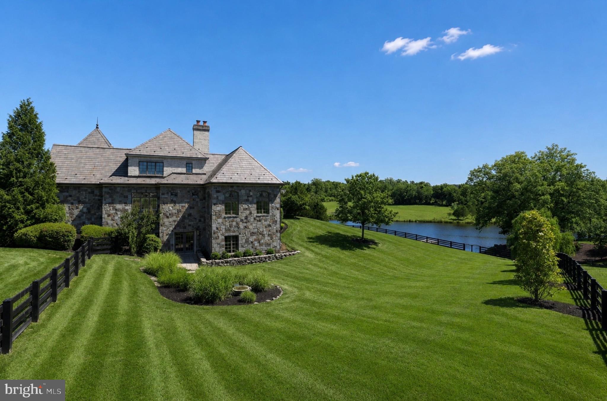 22786 CREIGHTON FARMS DRIVE