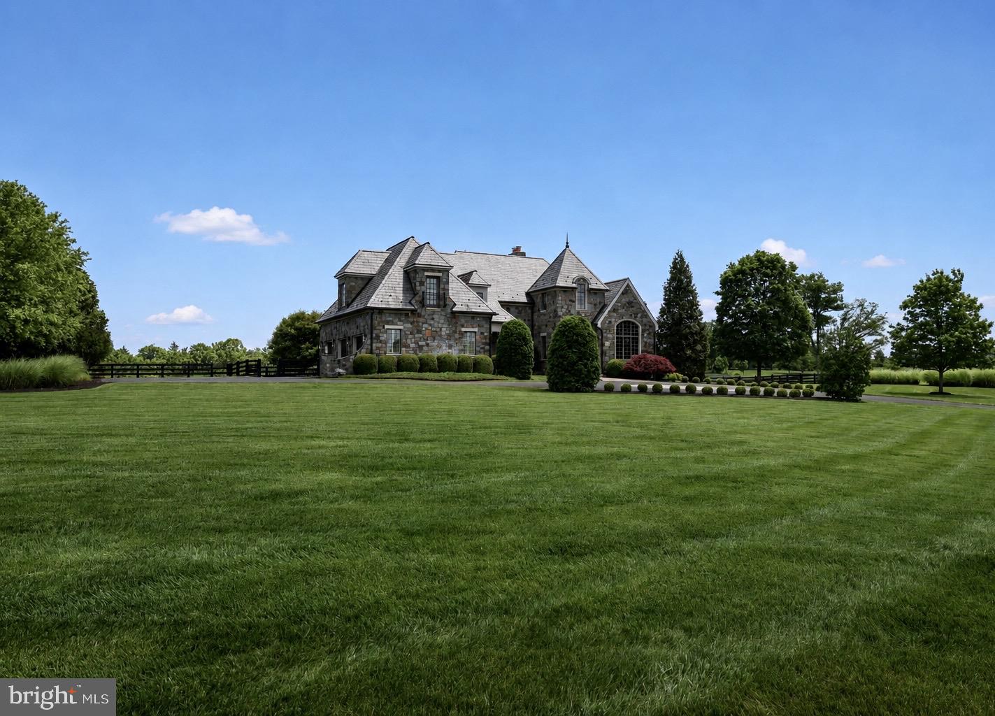 22786 CREIGHTON FARMS DRIVE