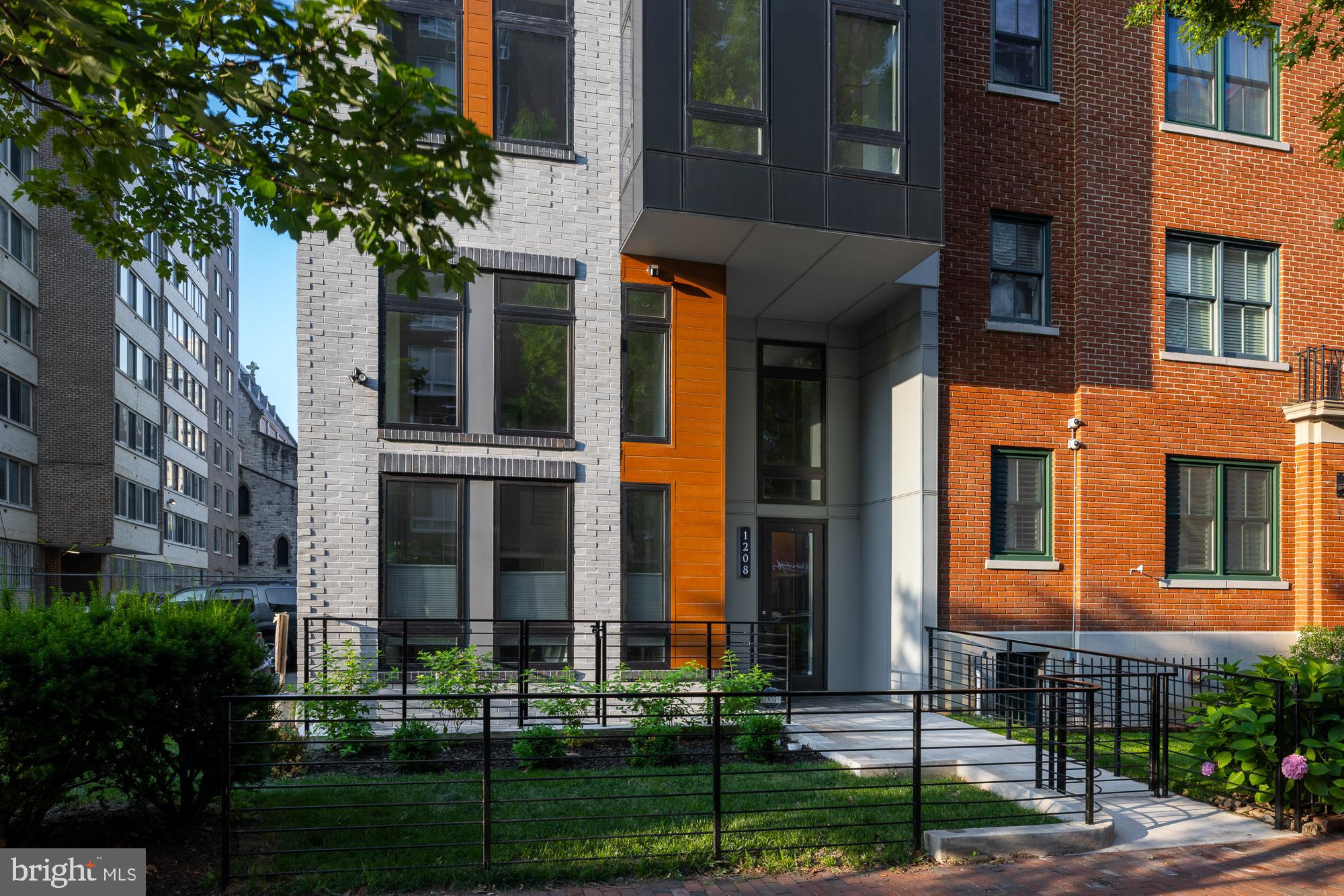 1208 M STREET NW 52
