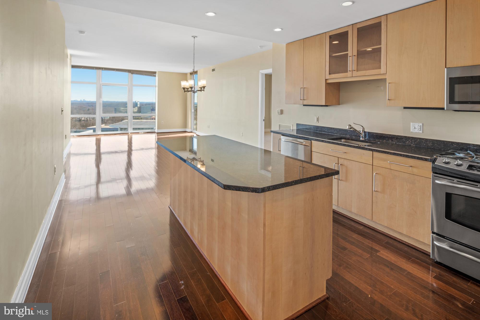 8220 CRESTWOOD HEIGHTS DRIVE 1215