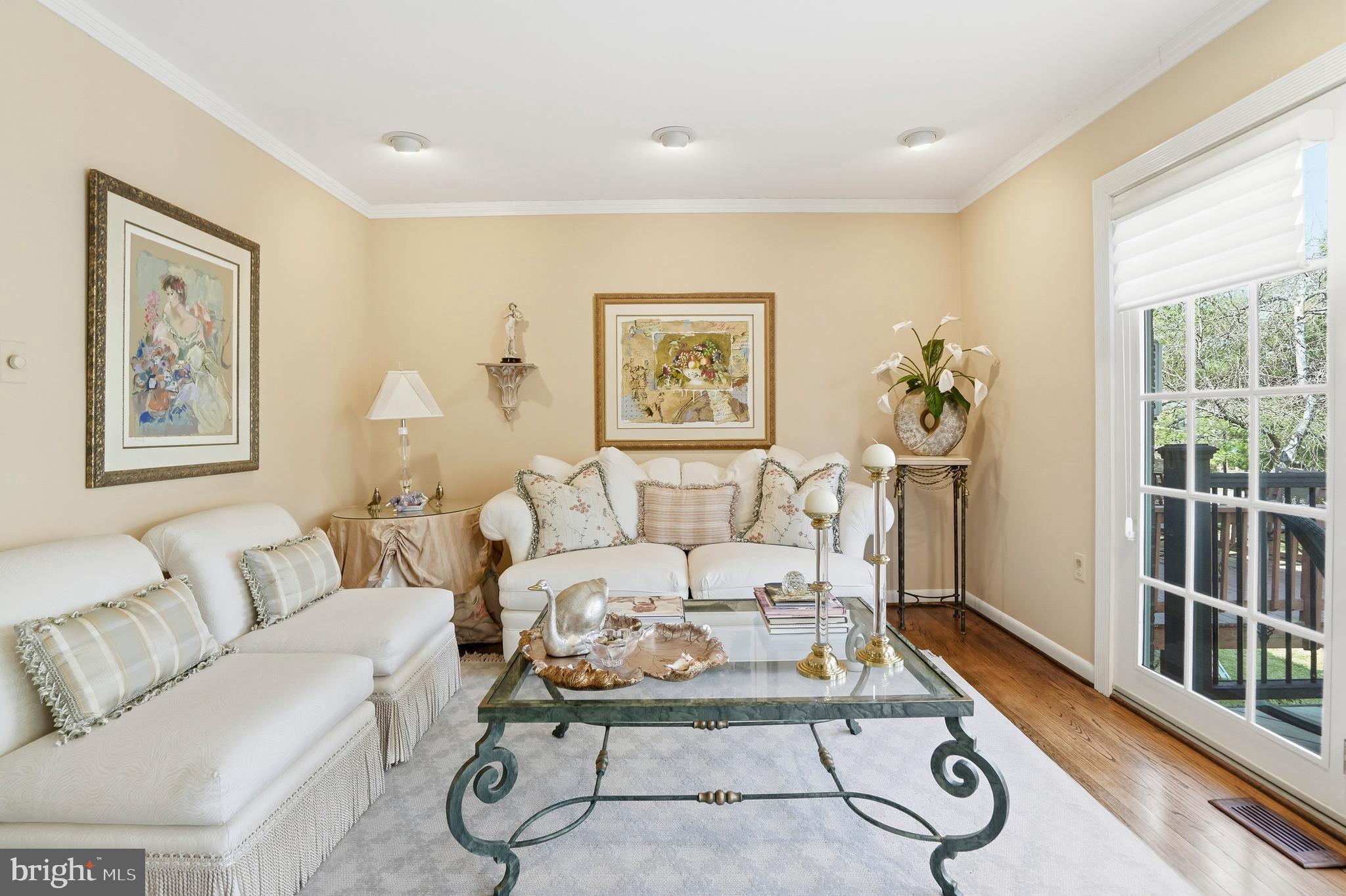 TWIN RIDGE APARTMENTS - Residential