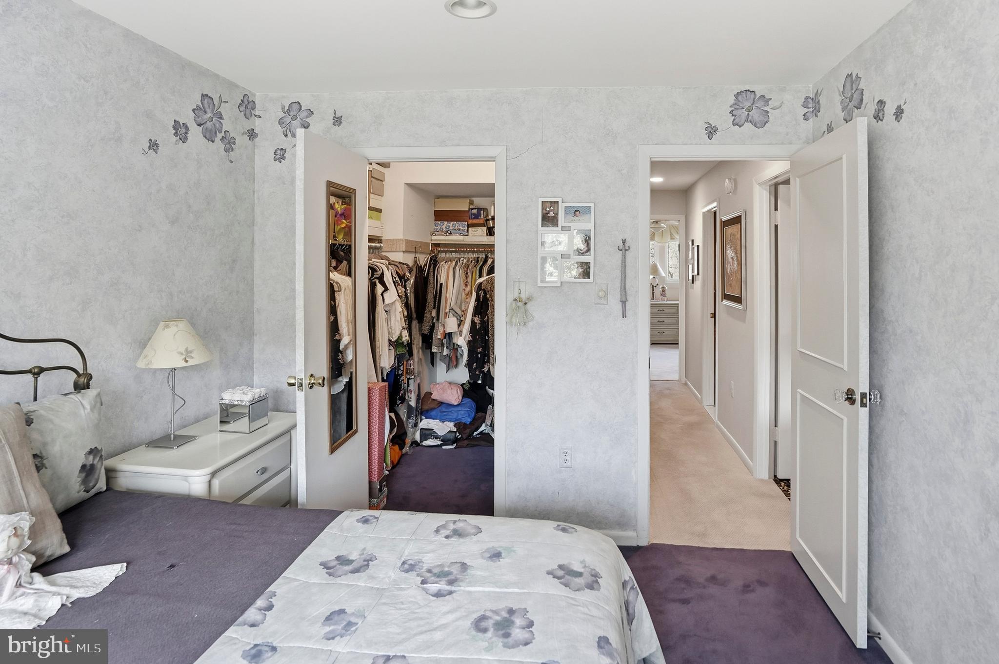 TWIN RIDGE APARTMENTS - Residential