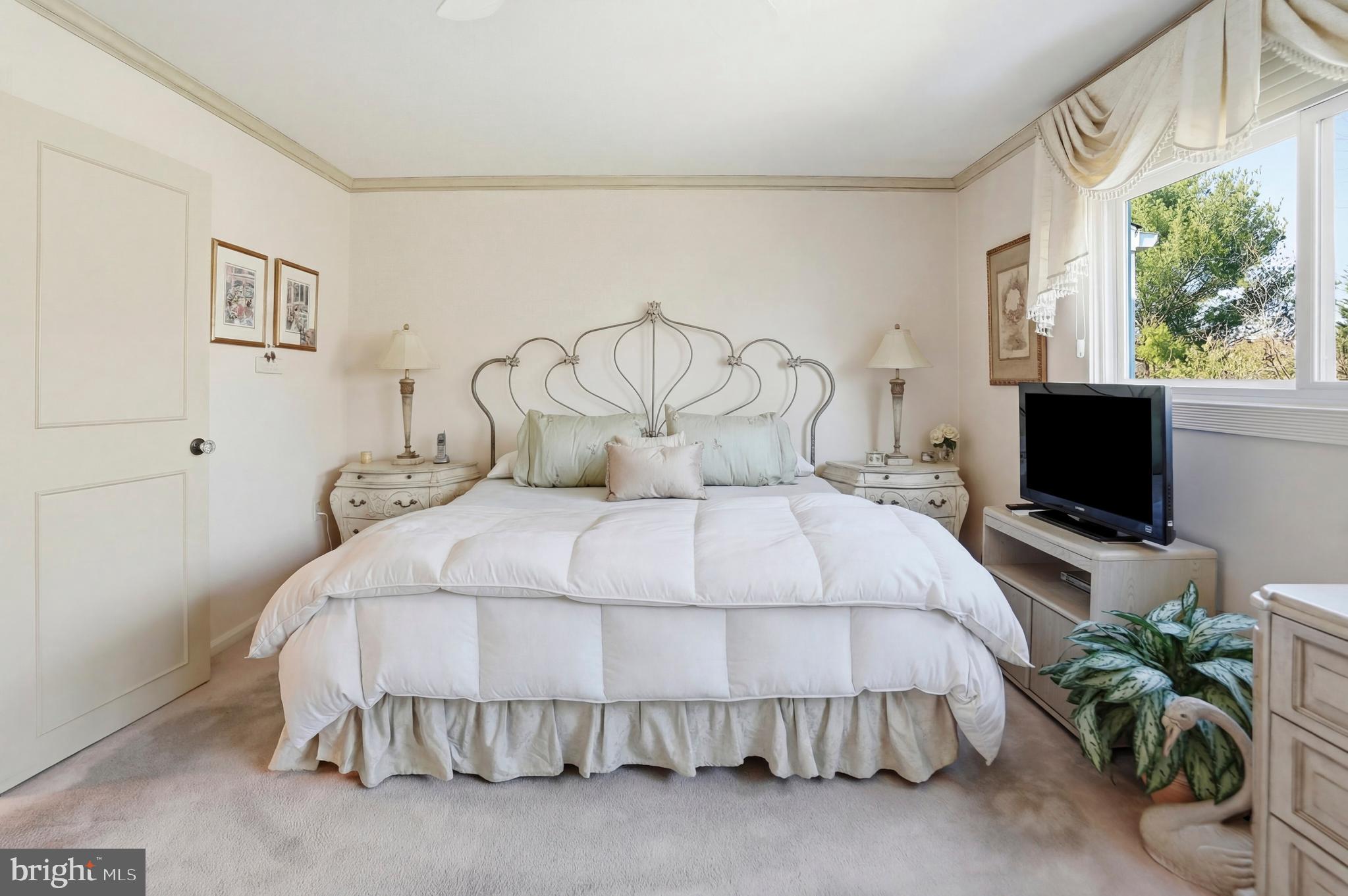 TWIN RIDGE APARTMENTS - Residential