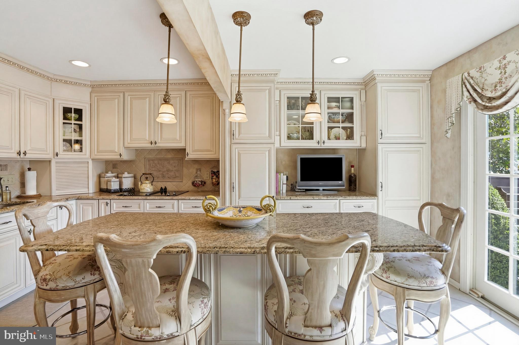 TWIN RIDGE APARTMENTS - Residential