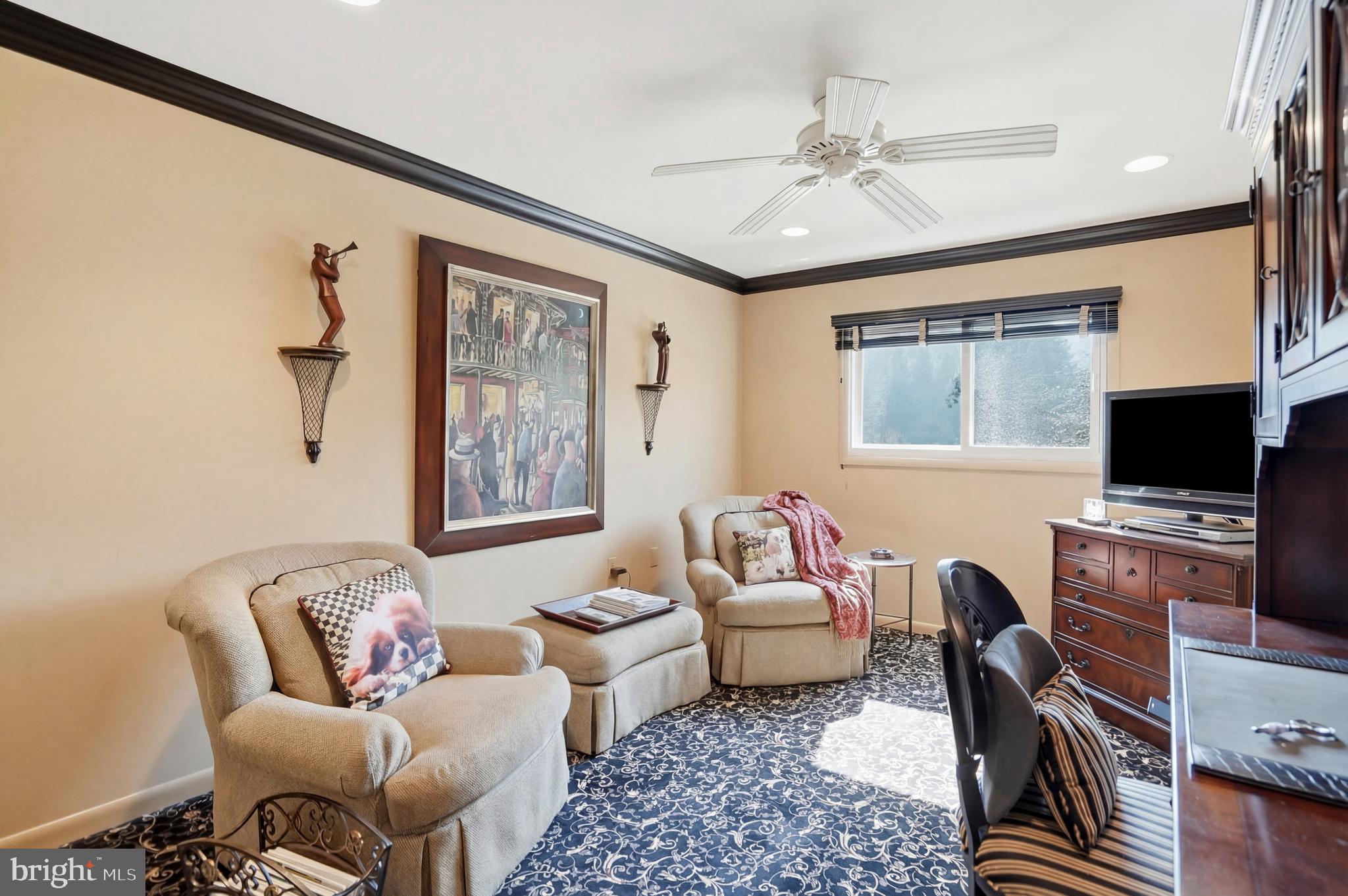 TWIN RIDGE APARTMENTS - Residential