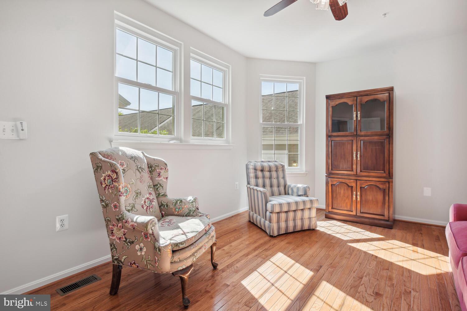 KING FARM BAILEYS COMMON - Residential