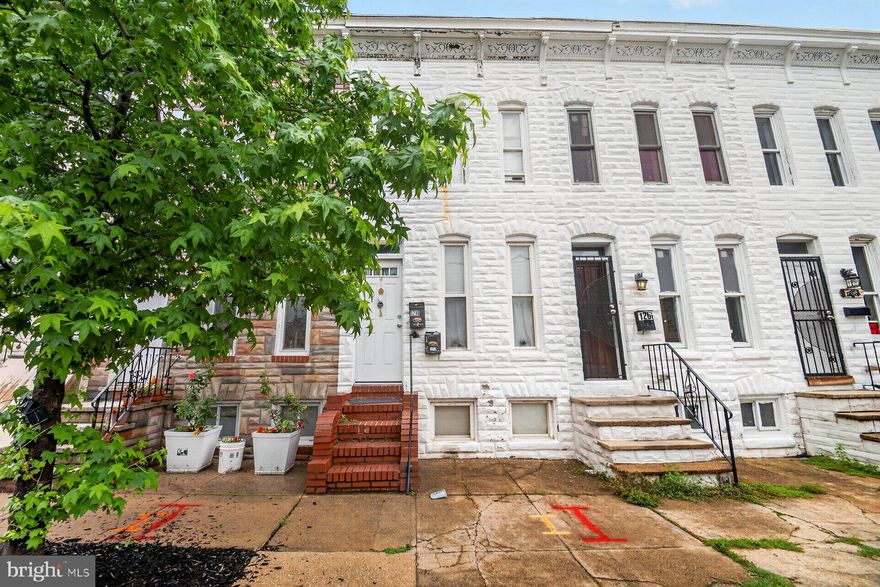 This property is part of a larger portfolio. Please contact for more details regarding associated listings. Closings will need to be coordinated with the other properties in the portfolio but may sell to individual buyers. 

Seller will only accept offers from serious buyers who can align with that timeline.