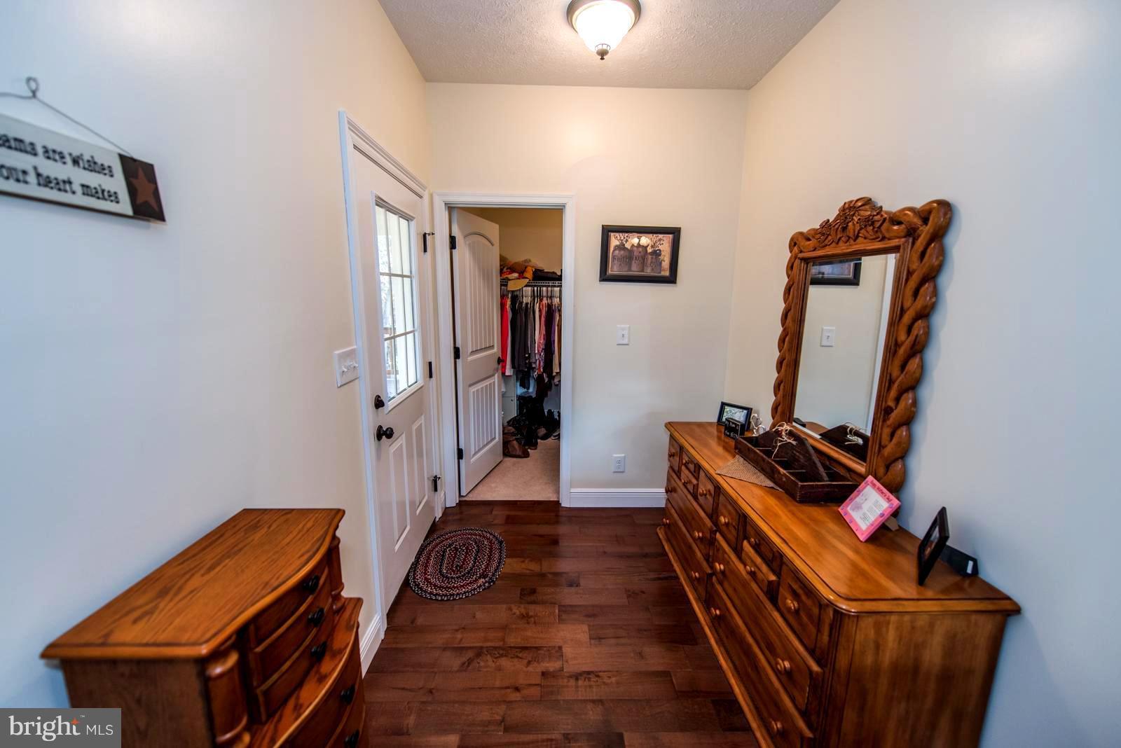 ROUND TOP ESTATES - Residential