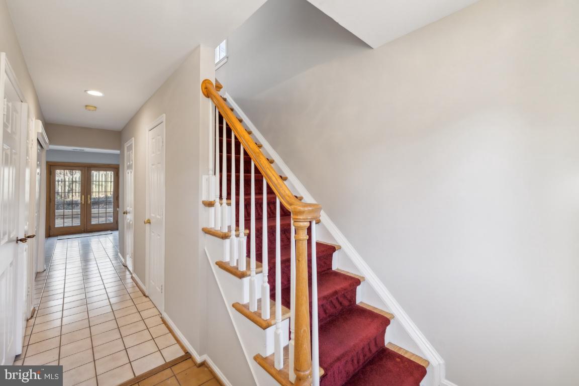 OAKBOROUGH SQUARE - Residential