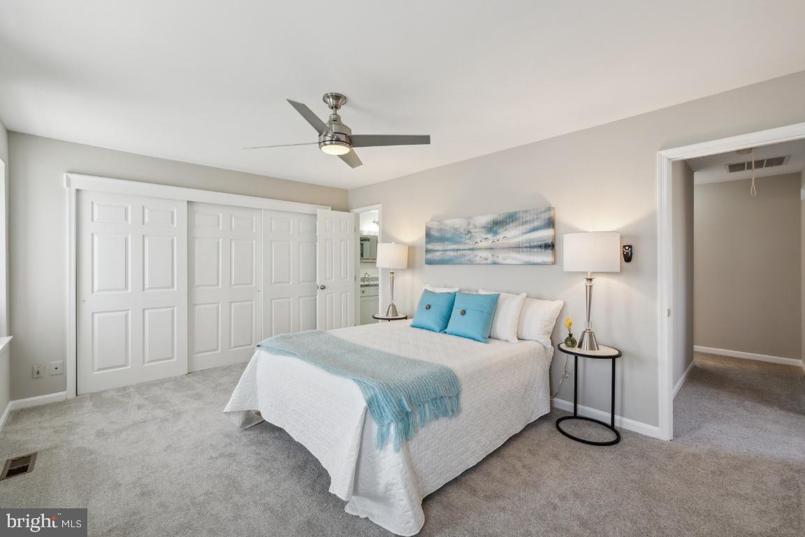 OAKBOROUGH SQUARE - Residential