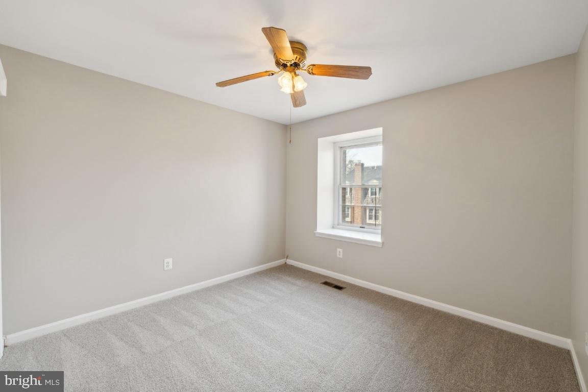 OAKBOROUGH SQUARE - Residential