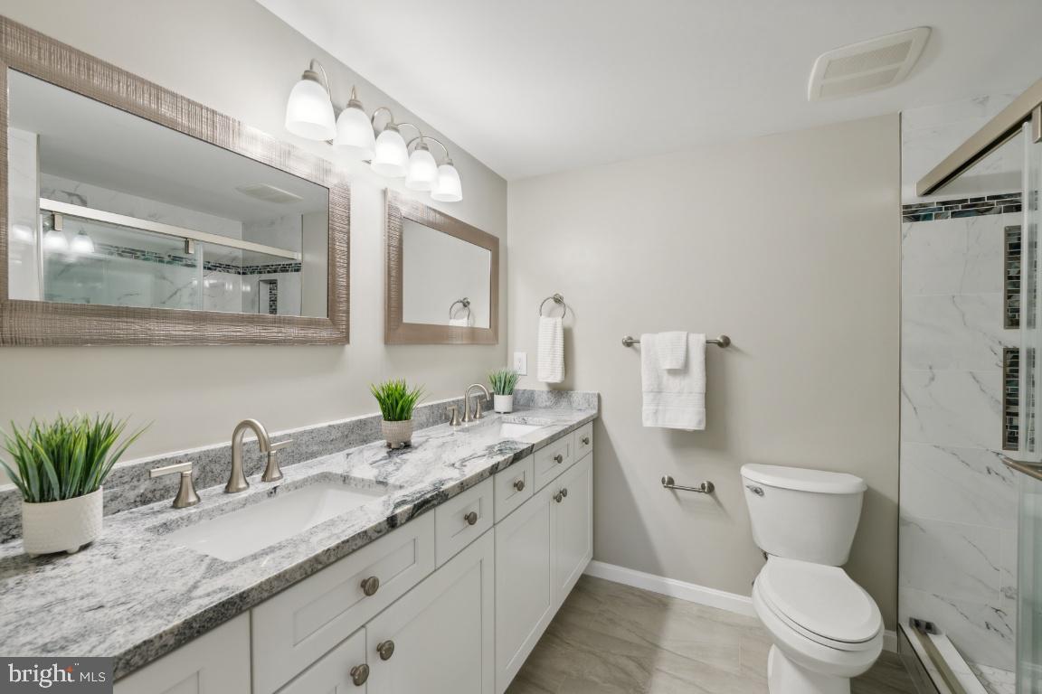 OAKBOROUGH SQUARE - Residential