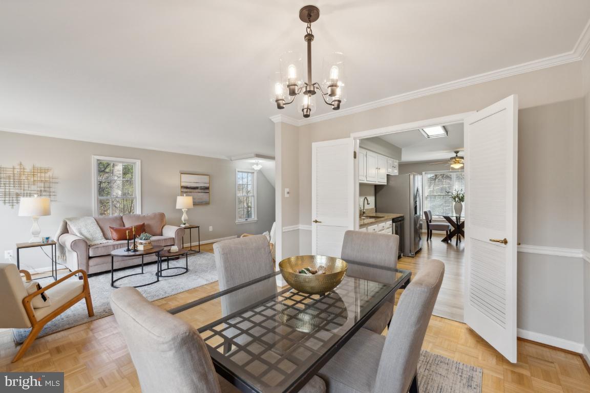 OAKBOROUGH SQUARE - Residential