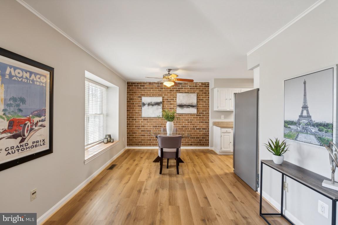 OAKBOROUGH SQUARE - Residential