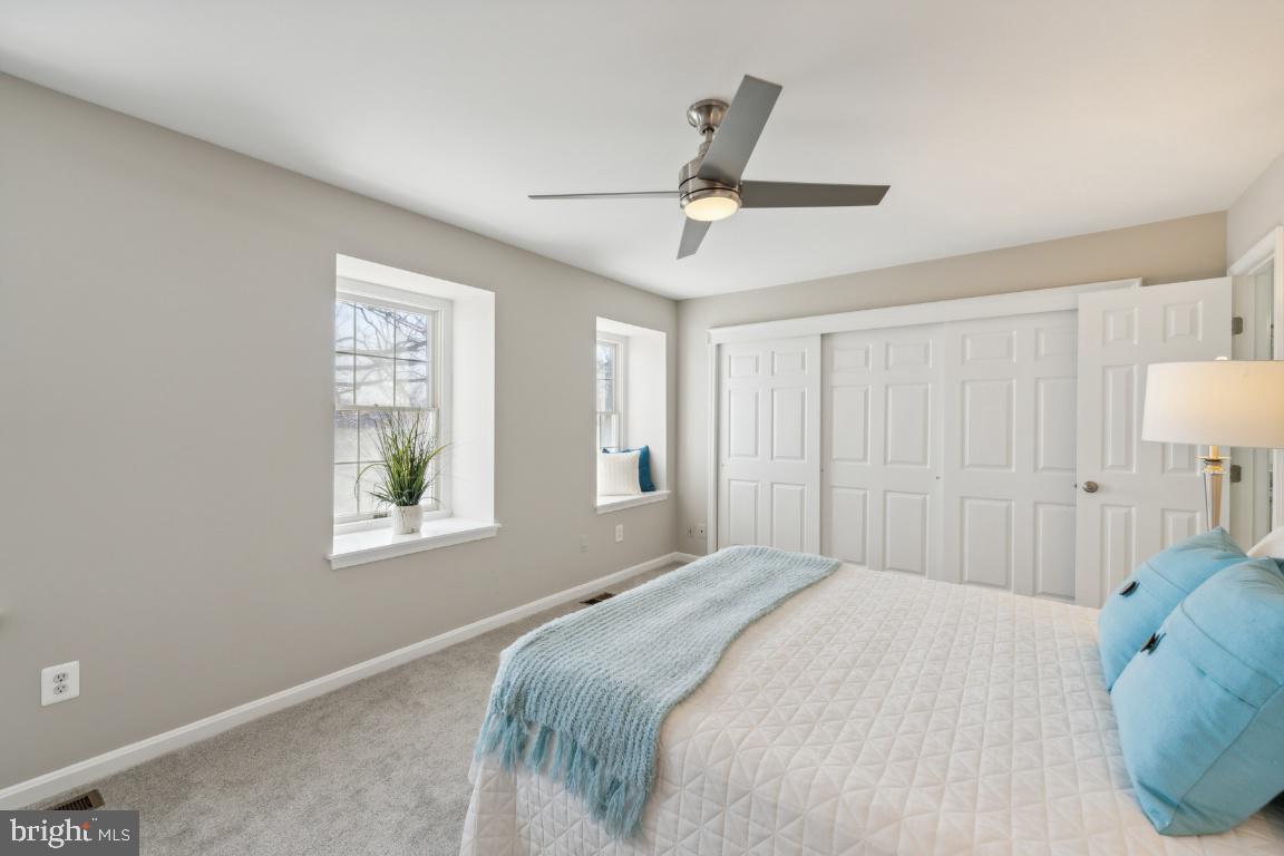 OAKBOROUGH SQUARE - Residential