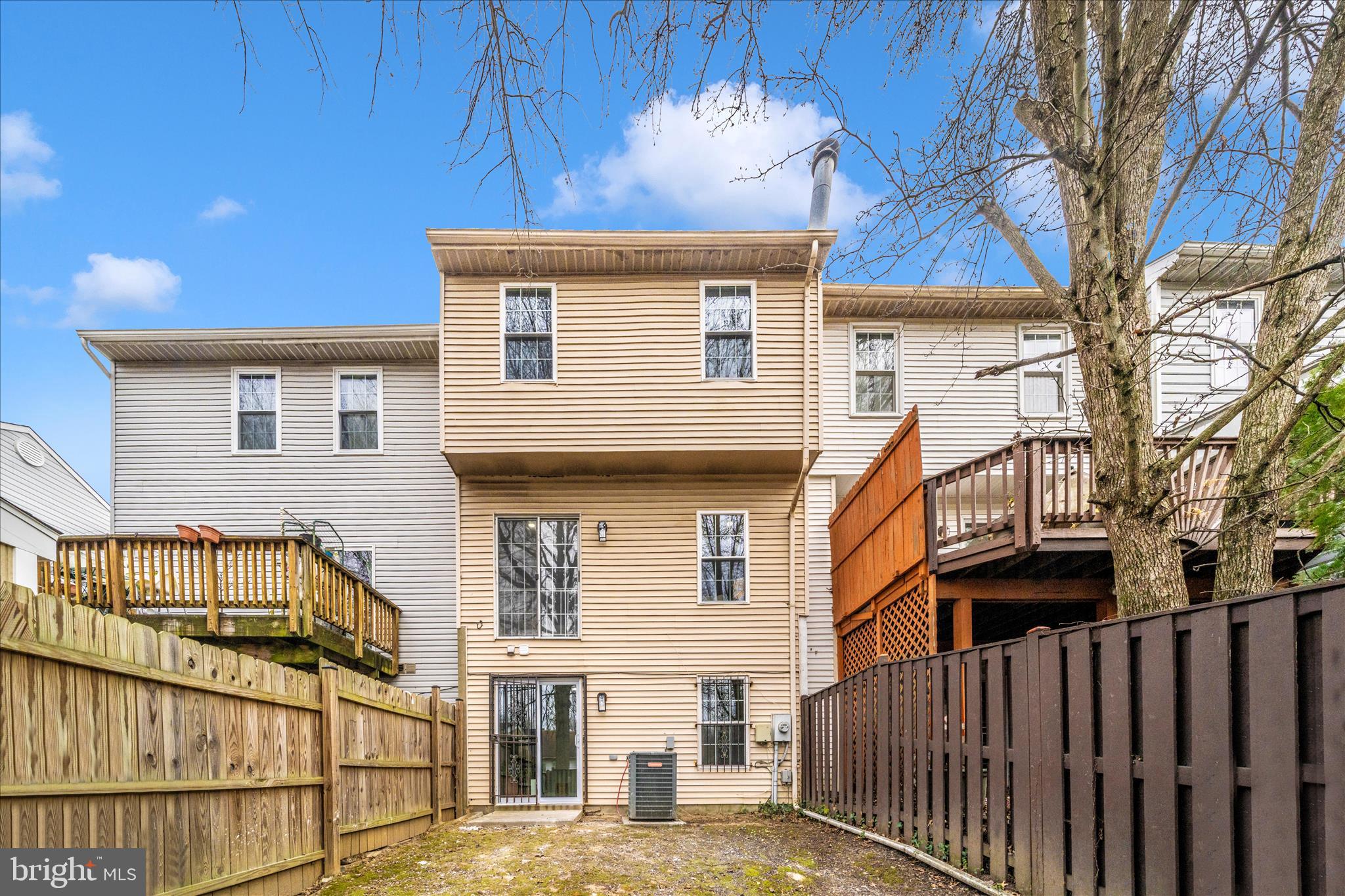 CAPITOL HEIGHTS - Residential