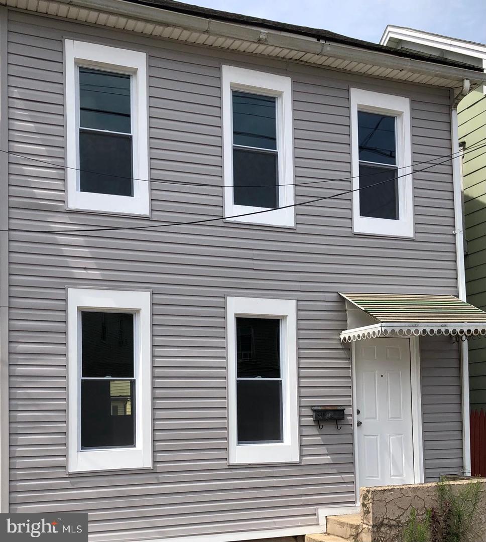 Fully Renovated Inside & Out – Move-In Ready!
Welcome to this beautifully remodeled home just minutes from downtown Hagerstown with easy access to shops and restaurants. Recent updates include new exterior siding, newer windows, and a modern HVAC system. The renovated kitchen features granite countertops, upgraded cabinets, and newer stainless steel appliances, including a stove, refrigerator, microwave, and dishwasher. Additional upgrades include all new electrical wiring, plumbing, recessed lighting, modern fixtures, and new flooring throughout. This home is truly turnkey—don’t miss your opportunity to make it yours!