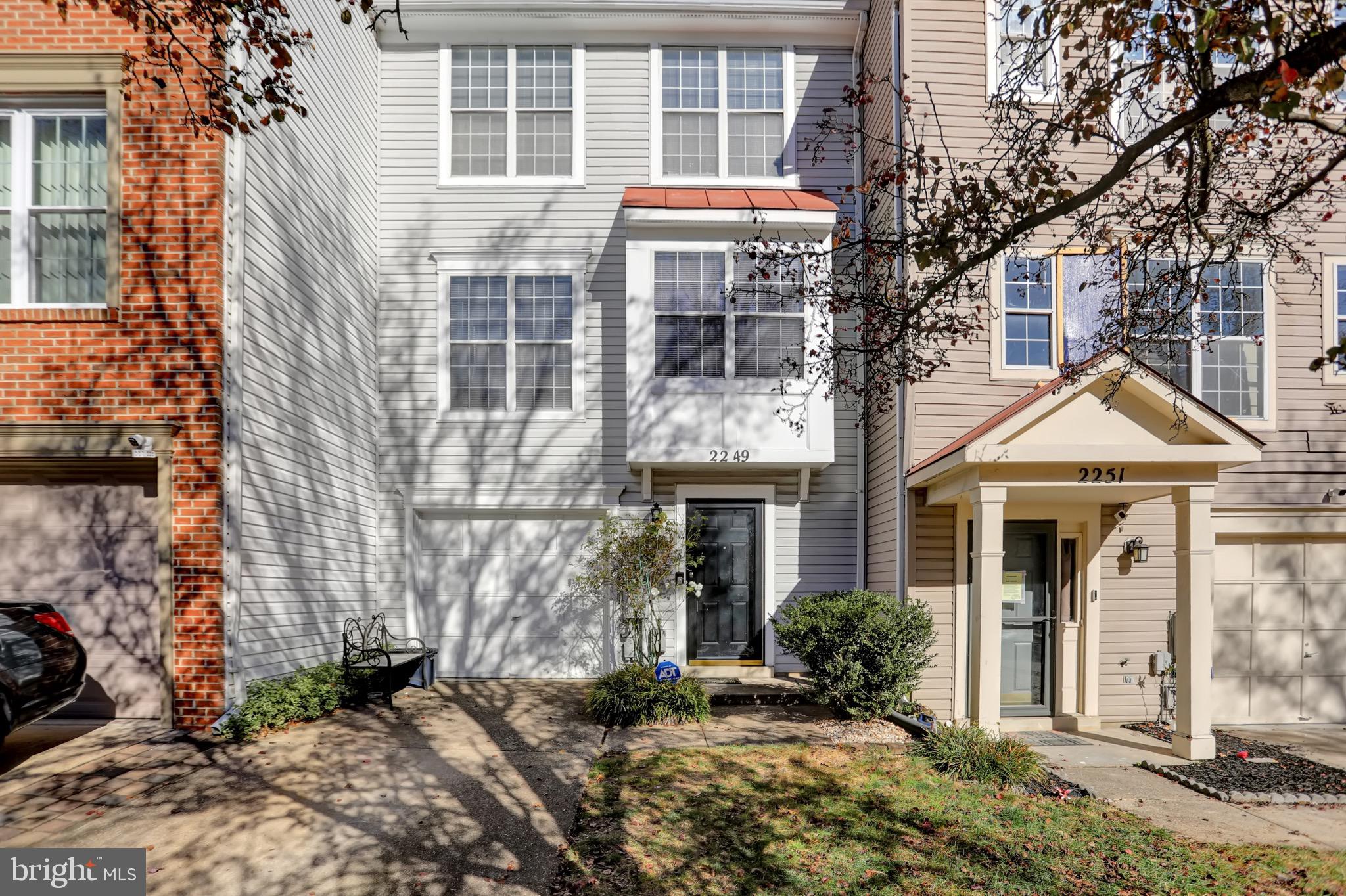 SEVEN OAKS - Residential