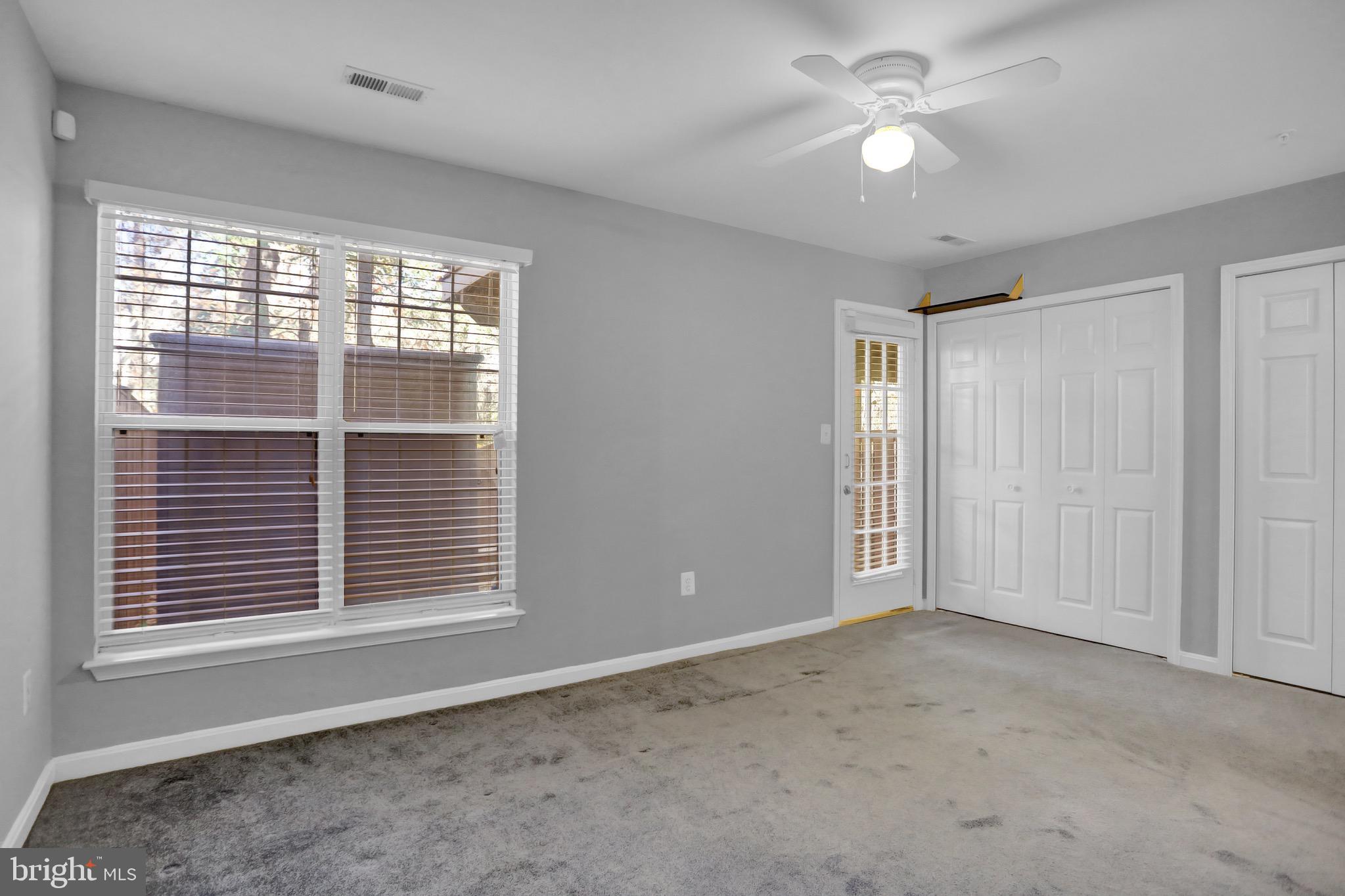 SEVEN OAKS - Residential