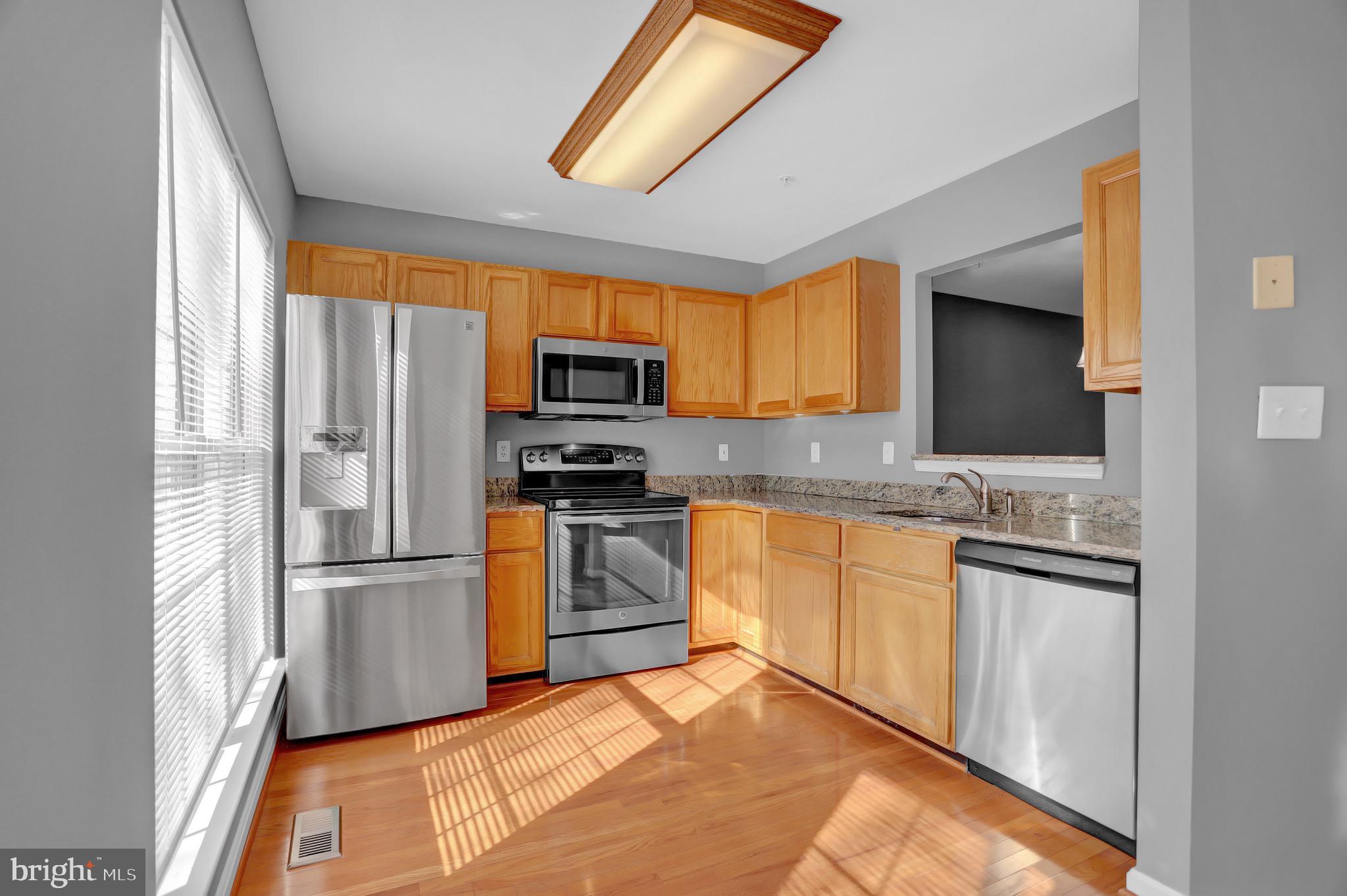 SEVEN OAKS - Residential